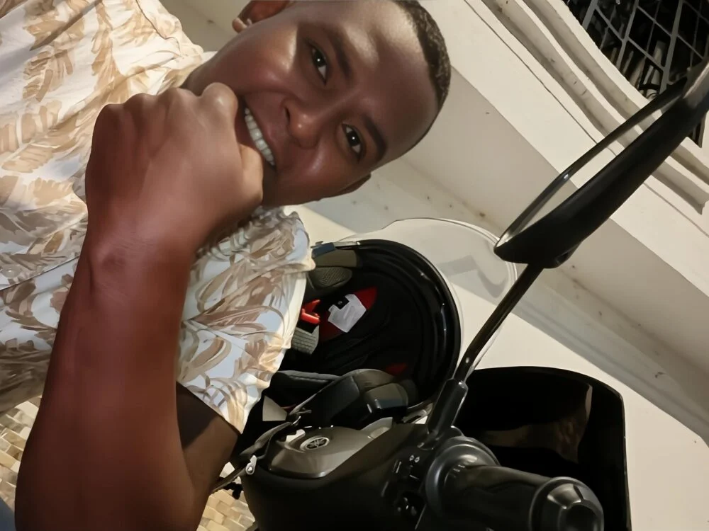 Geiner33 Offline XXX-chat