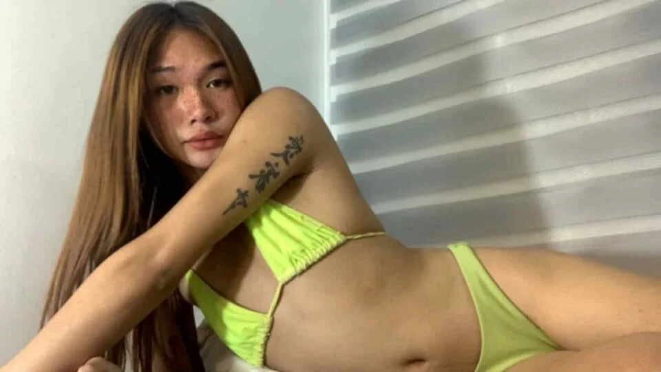 QUEEN_ASTRAL_TRAVEL cam model