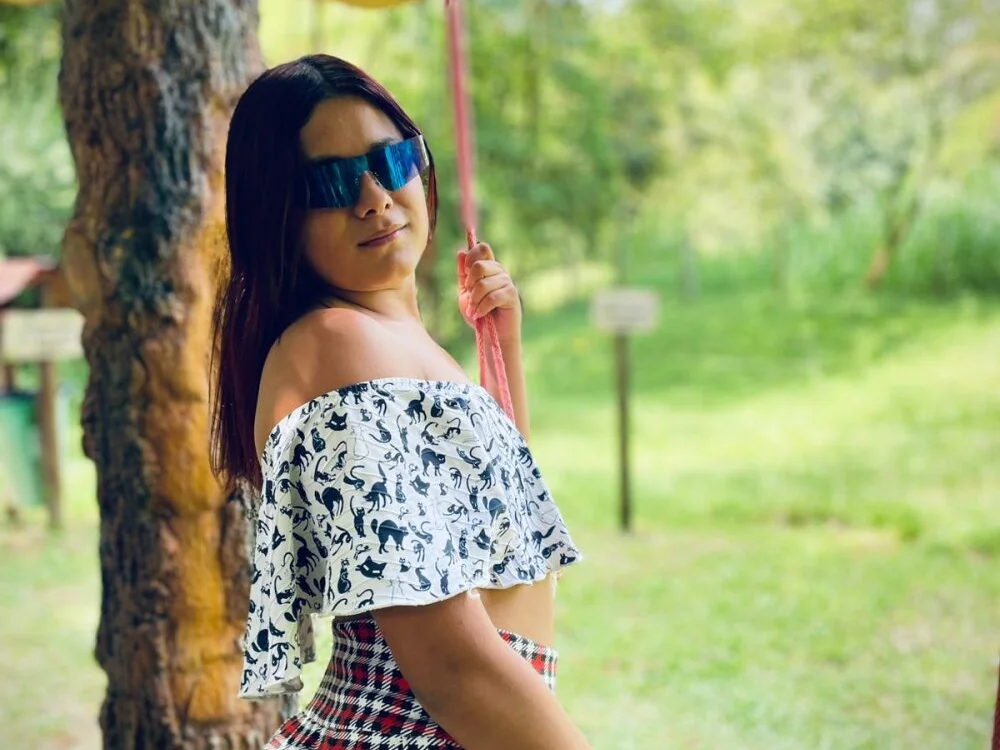 Skarleth_queen offline XXX-chat