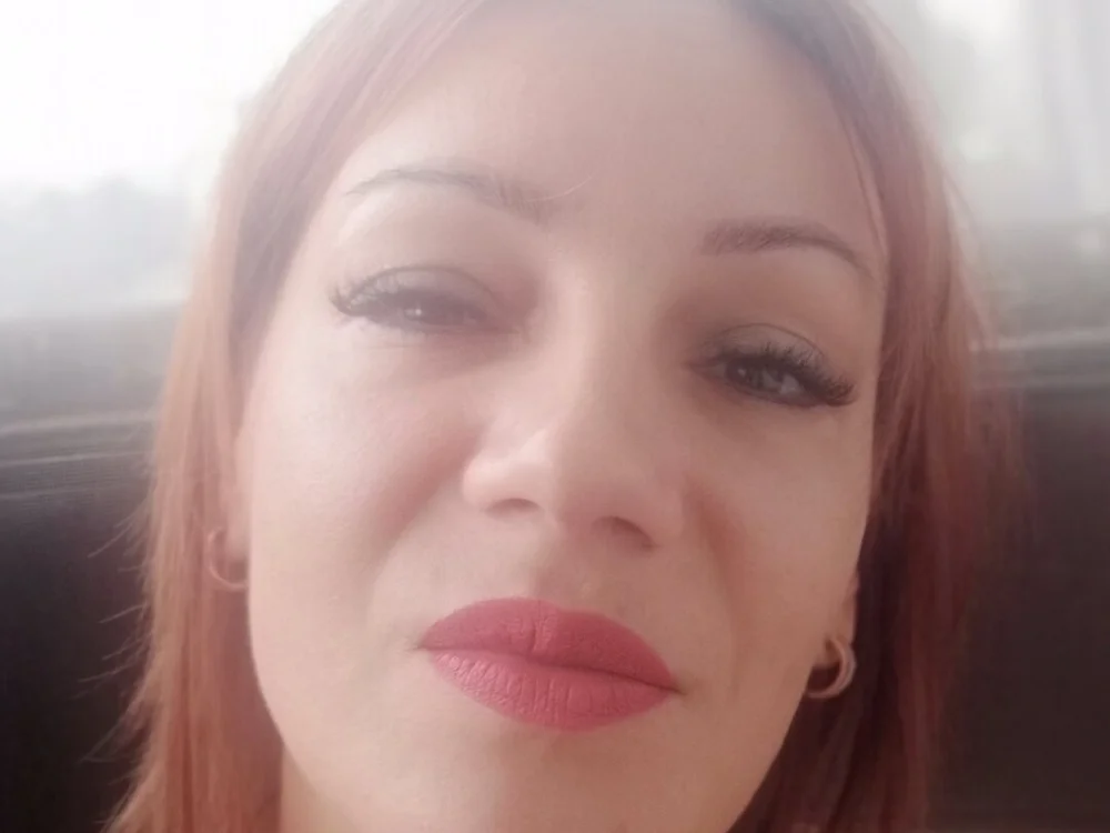 Offline chatovací místnost AlanahKassin