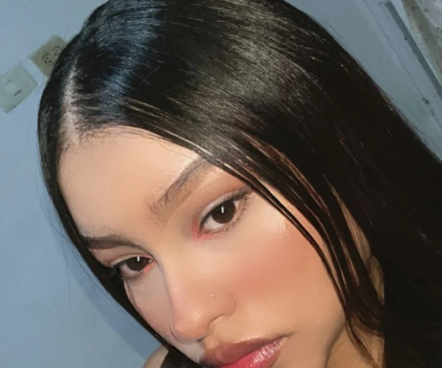 Rosie_and_Aurora Offline XXX-chat