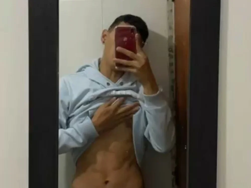 Camilo_hot21 offline XXX-chat