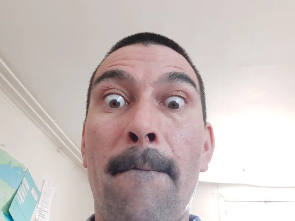 dick81n Offline XXX chat