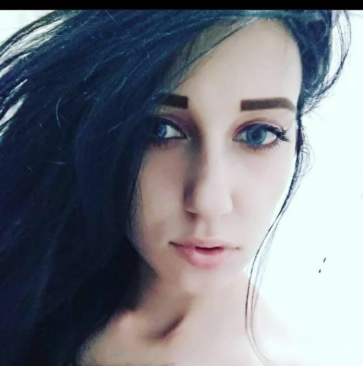 lalli_pop's Offline Chat Room