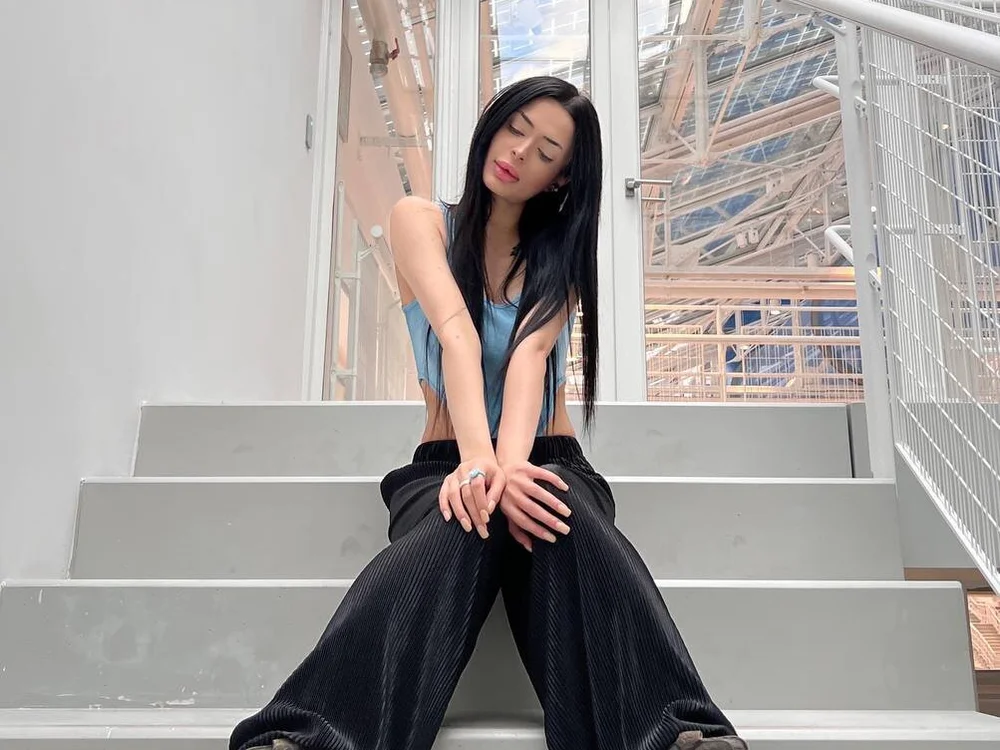 LillieSmith's Offline Chat Room