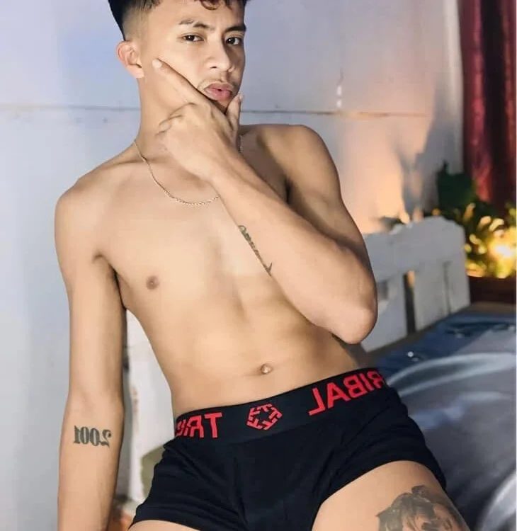 ห้องแชทออฟไลน์ของ UrAsian_kirk