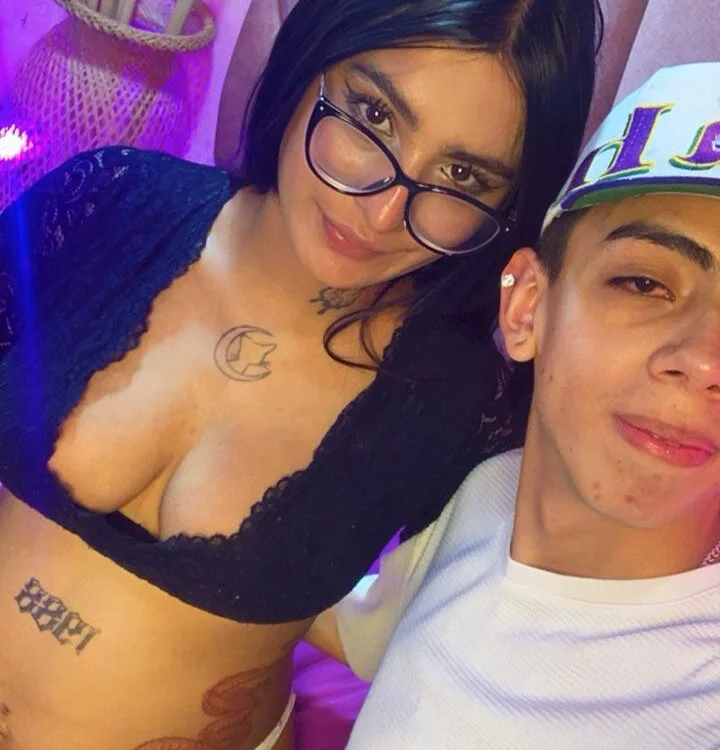 Ariadna_Carter_'s Offline XXX Chat