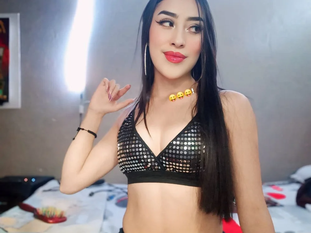 Kimm_444n Offline XXX chat