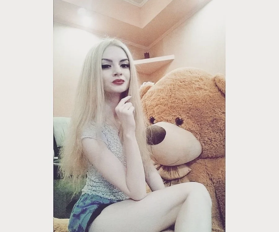 AmelliRed's Offline XXX Chat