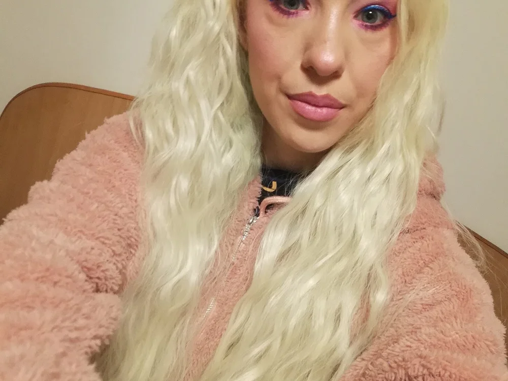 CarlyTheMessy Chat XXX offline