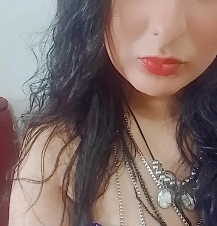 AlaneSuggarBaby's Offline XXX Chat