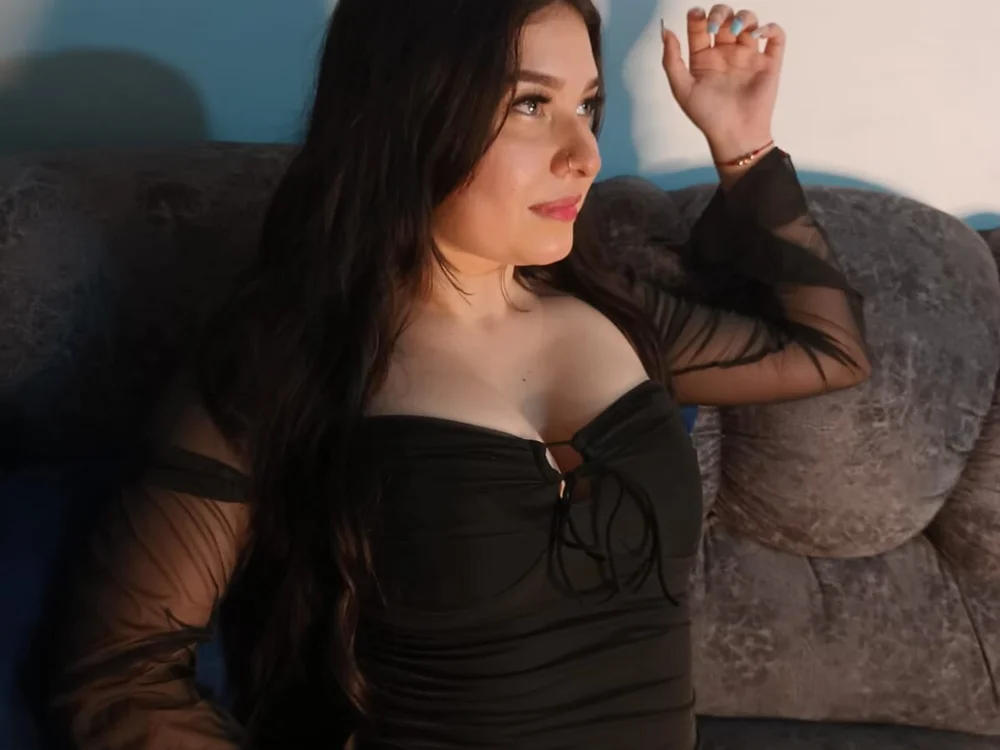 sofialopez1's Offline Chat Room