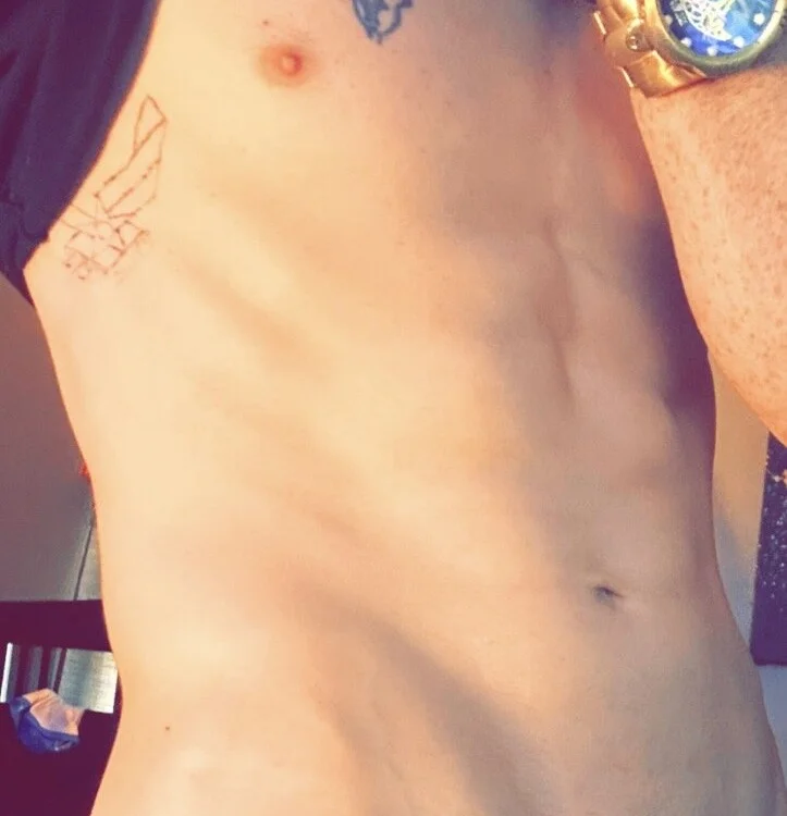 Polaroid_White offline XXX-chatje