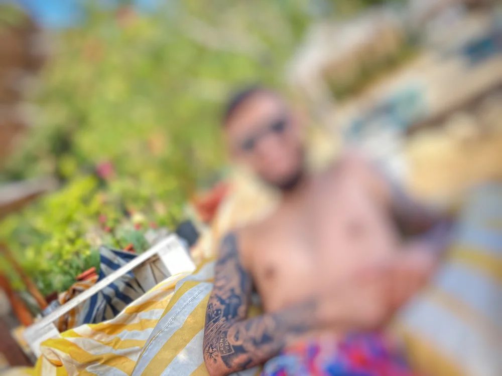 Offline XXX chat modela MisterShadow1995