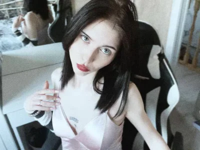 lina_lean_mur