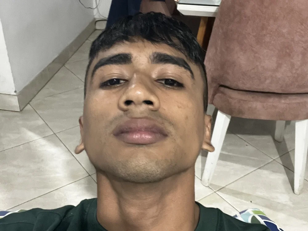 Bush_Boy's Offline Chat Room