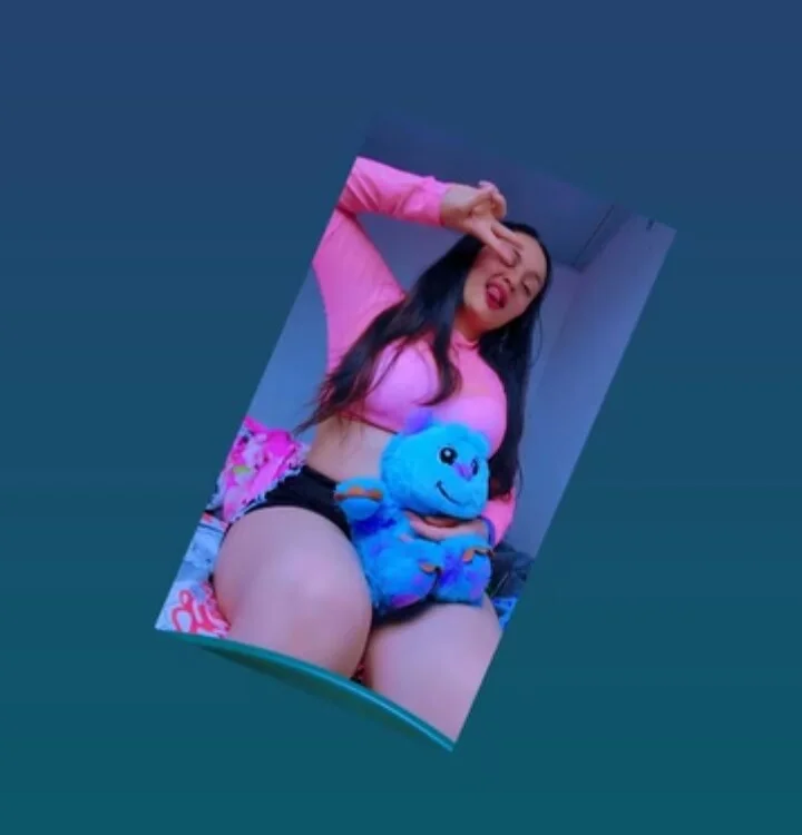 the_prettyss' Offline Chat Room