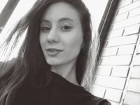 LolaBennett élő XXX-chatje