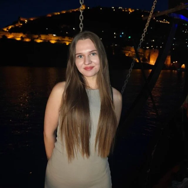 YukoBrasher Adlı Modelin Çevrimdışı XXX Sohbeti