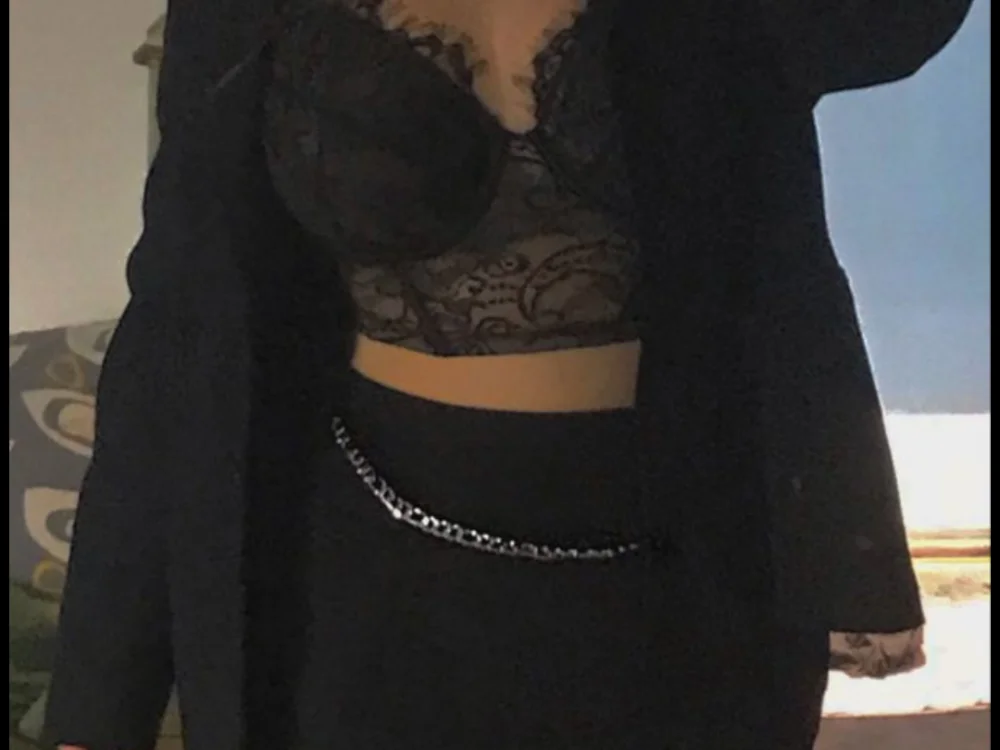 AishwaryaGujjar's Offline XXX Chat