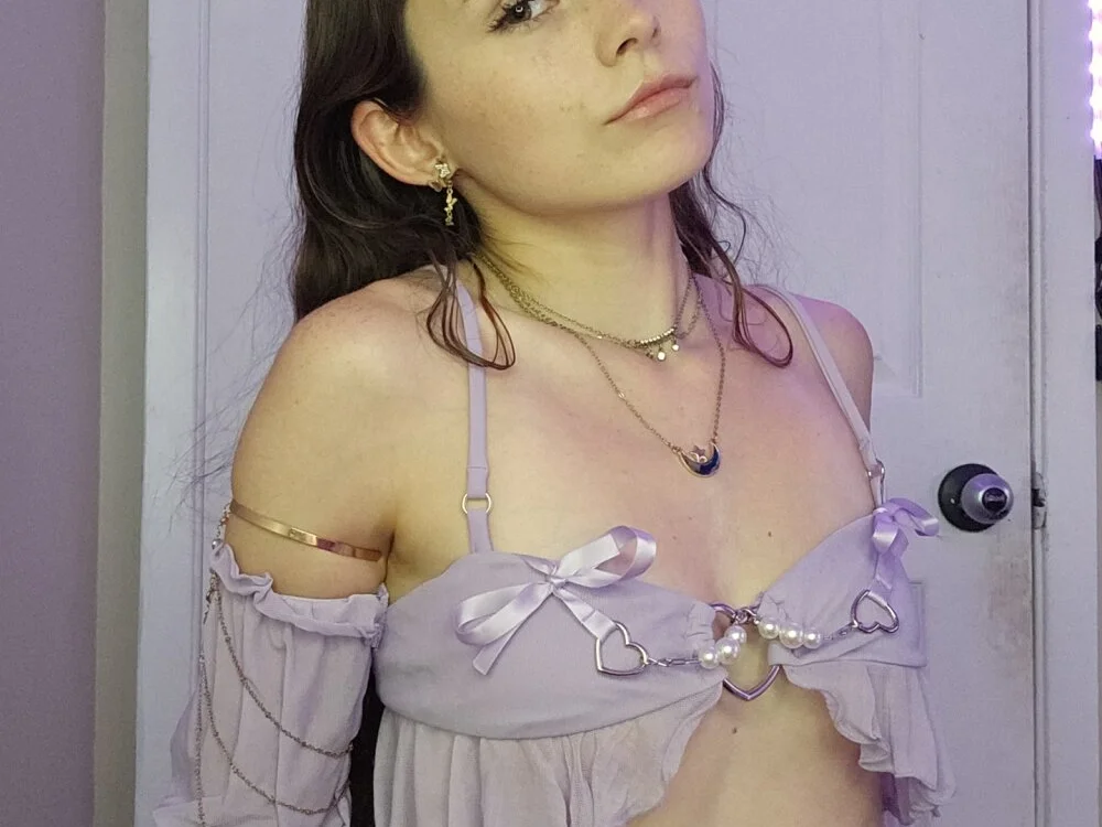 Moon__Babe 离线XXX聊天