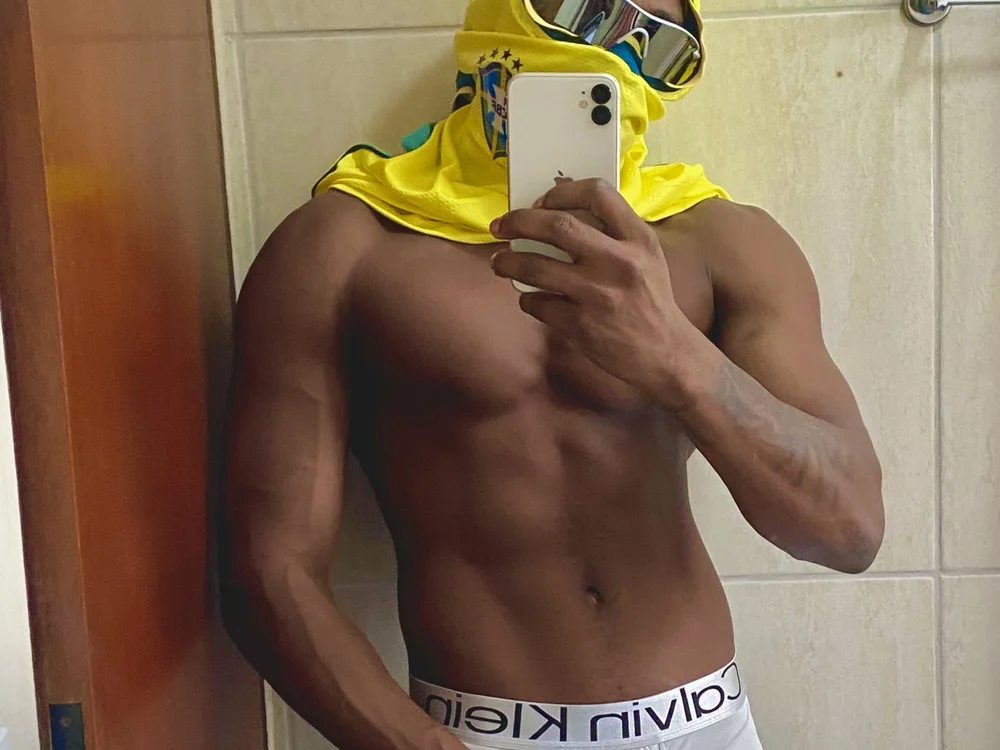 Erickk_1210's most recent online preview