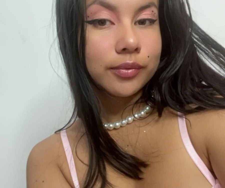 mady_ghn Offline XXX chat