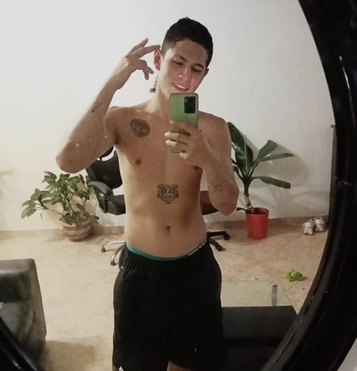 ห้องแชทออฟไลน์ของ doryan_hot