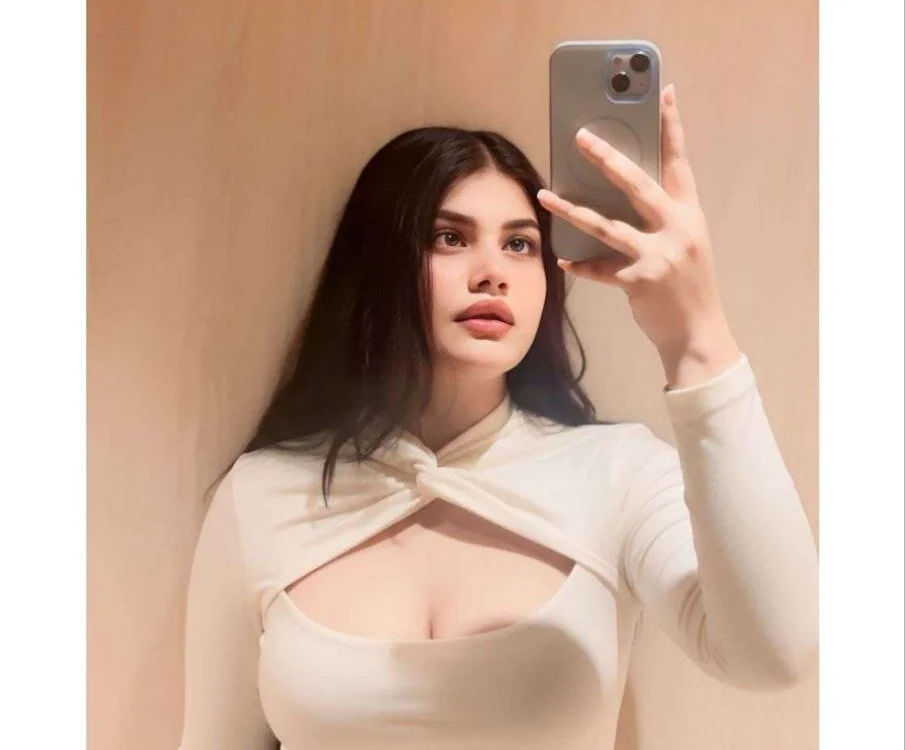 Sexy-Harshi Live Sex Cam