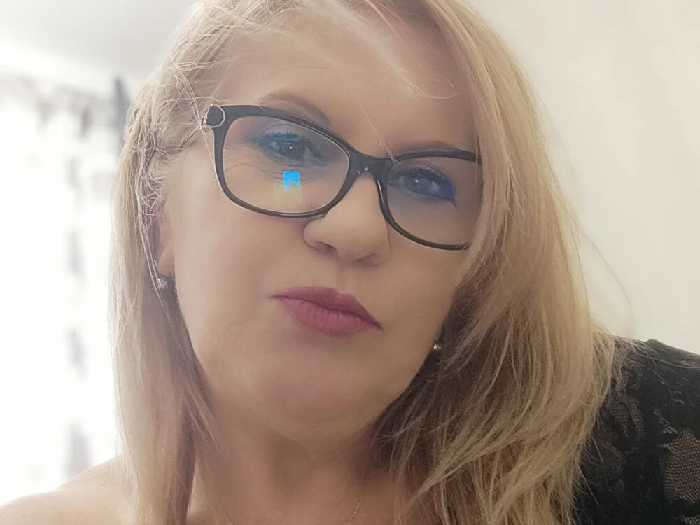 amberdoll4u: συνομιλία ΧΧΧ εκτός σύνδεσης