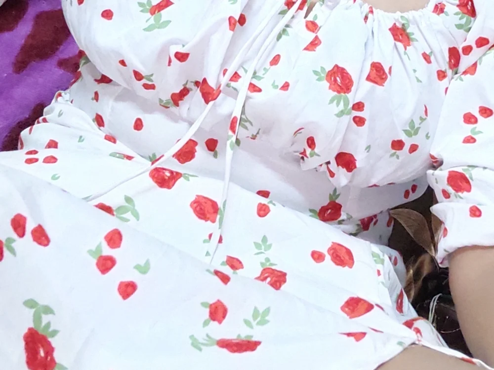 bigboobssexybaby's Offline Chat Room