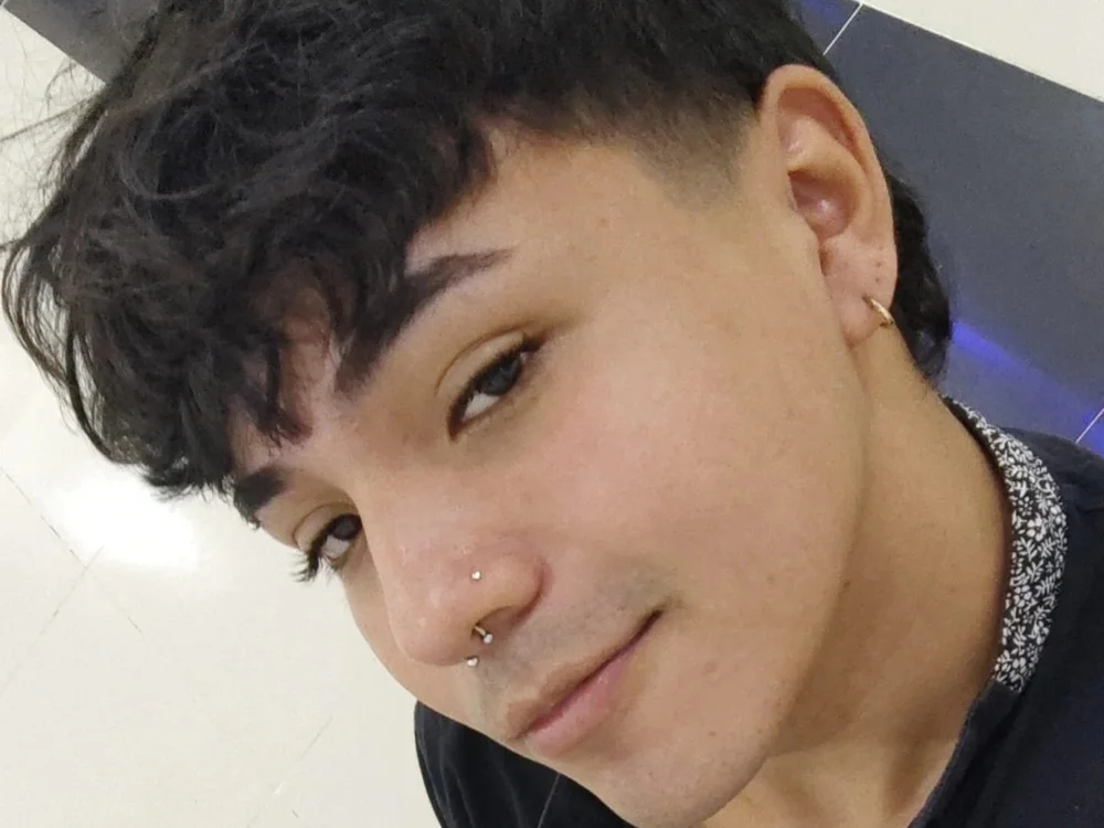 Sweet_Dust's Offline Chat Room