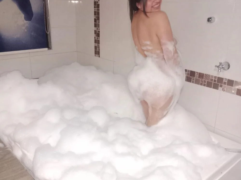 Luciasmith_74829's Offline XXX Chat