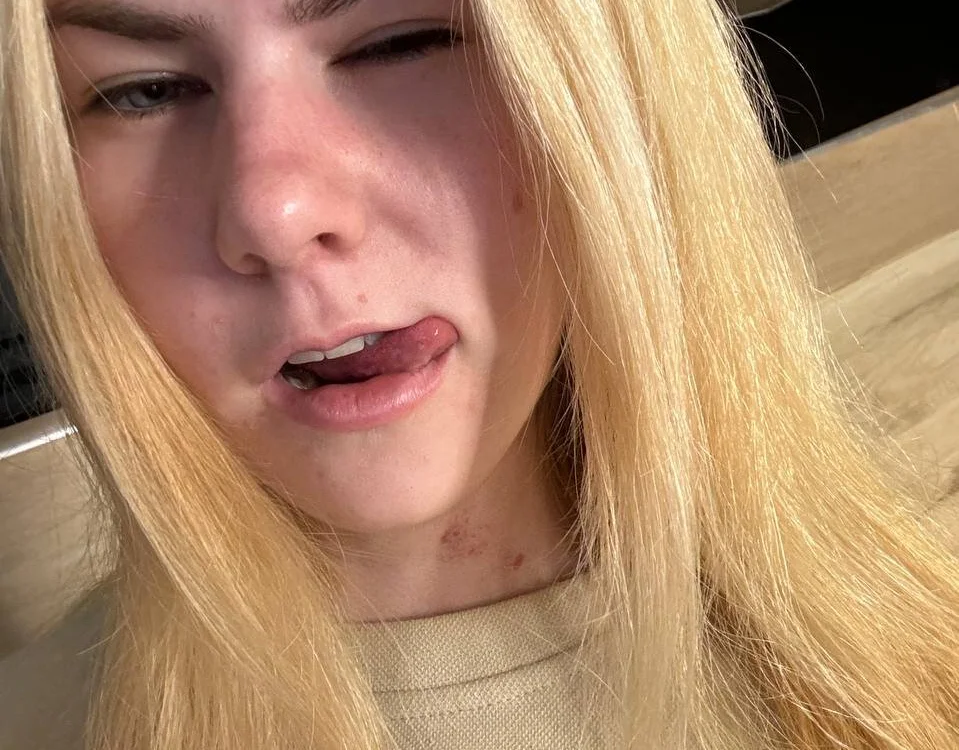 PhyllisHatchell's Offline Chat Room