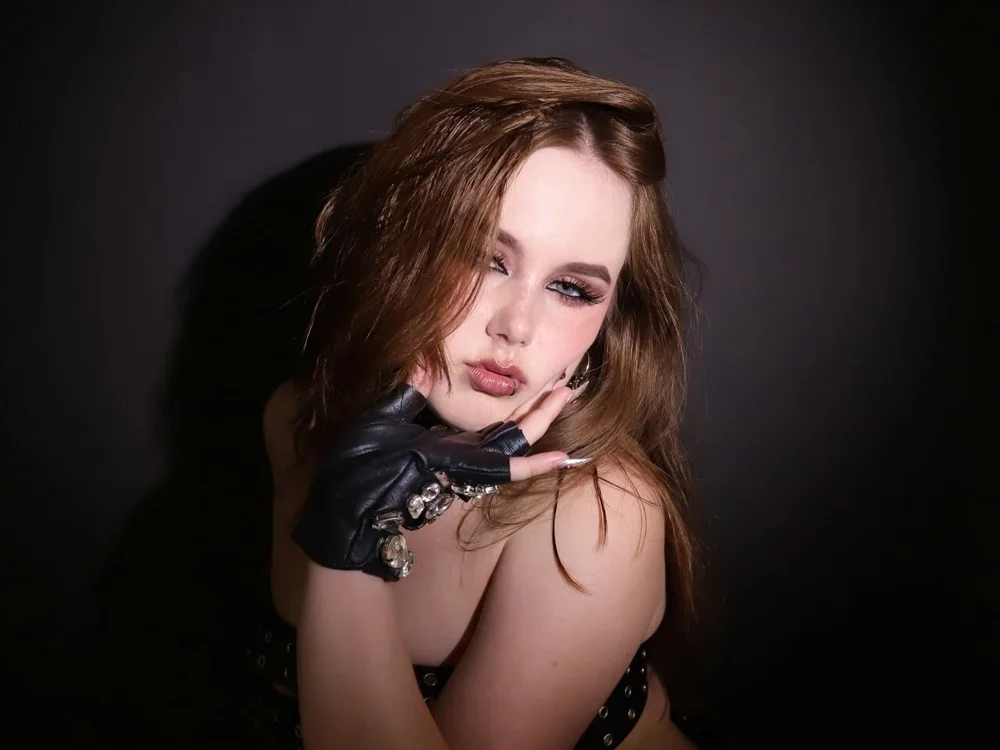 Chatroom XXX hors ligne de Dana_Phoenix