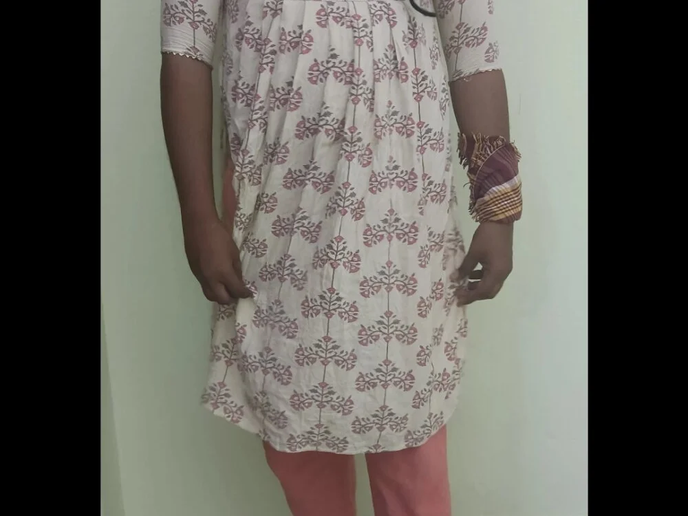 Sakshisissy-44 离线XXX聊天