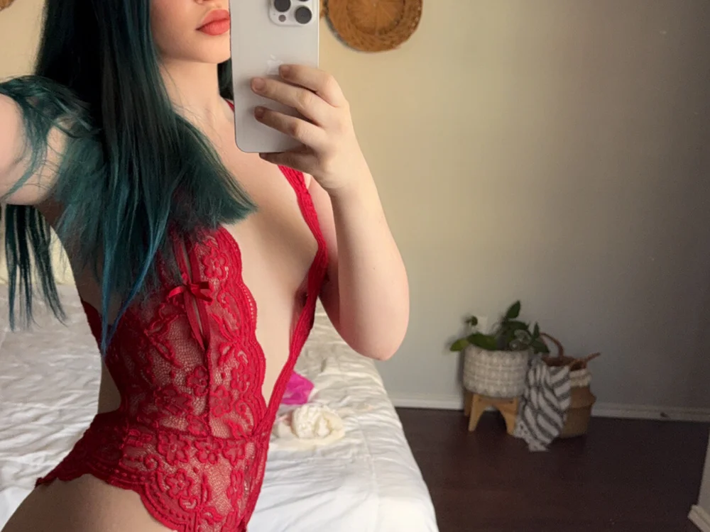 BlueberryBombshell's Offline Chat Room