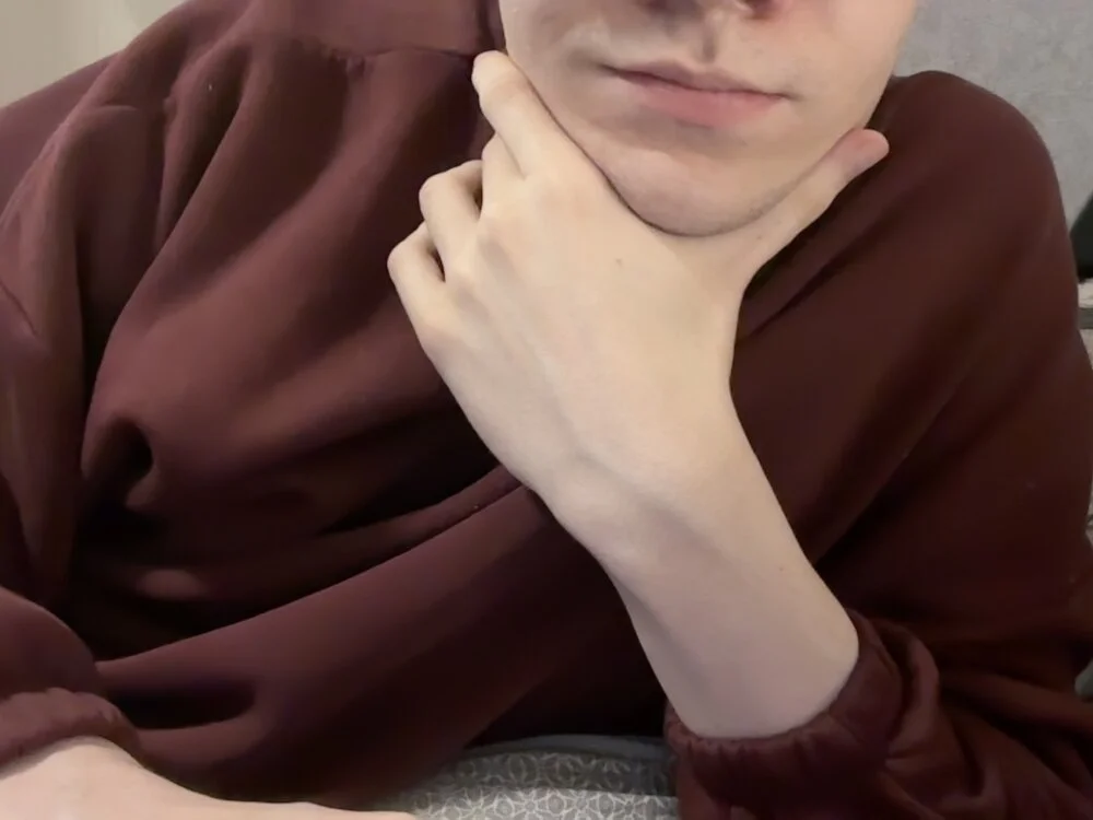 skinnyrey444: офлайн-секс-чат