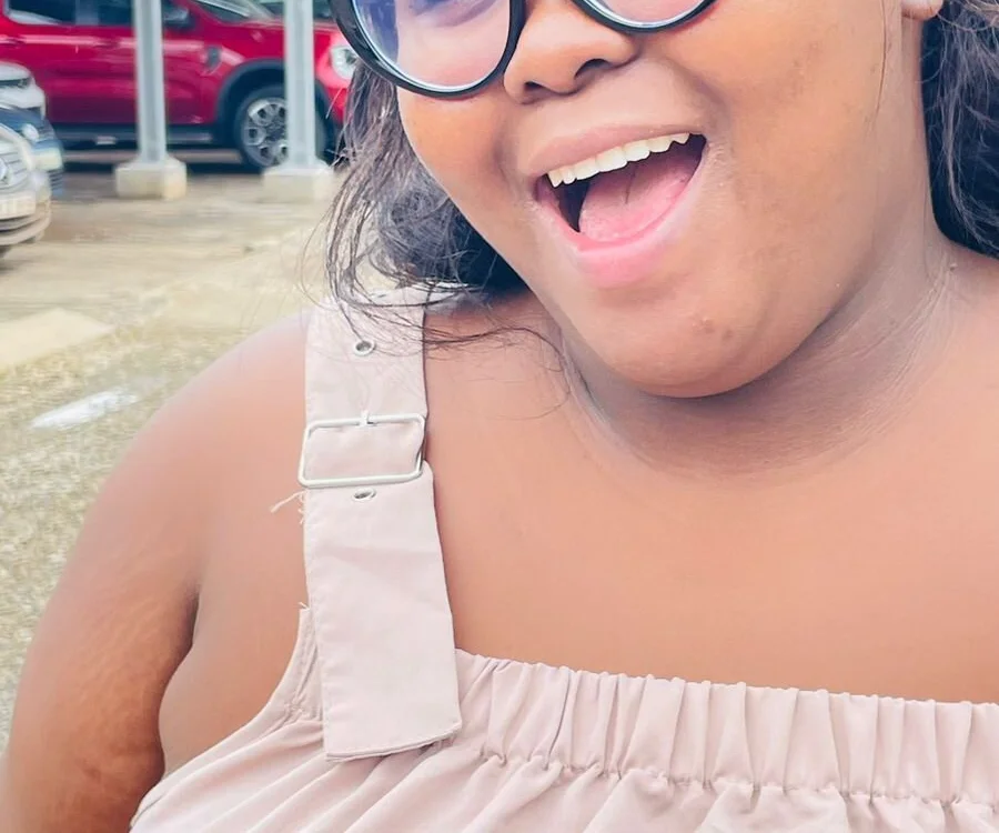 GlamourDollXx Adlı Modelin Çevrimdışı XXX Sohbeti