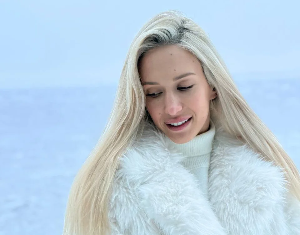 Chat +18 off-line de VikkiLustfull