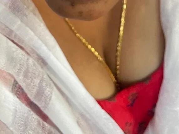 Mathi_cam Adlı Modelin Çevrimdışı XXX Sohbeti