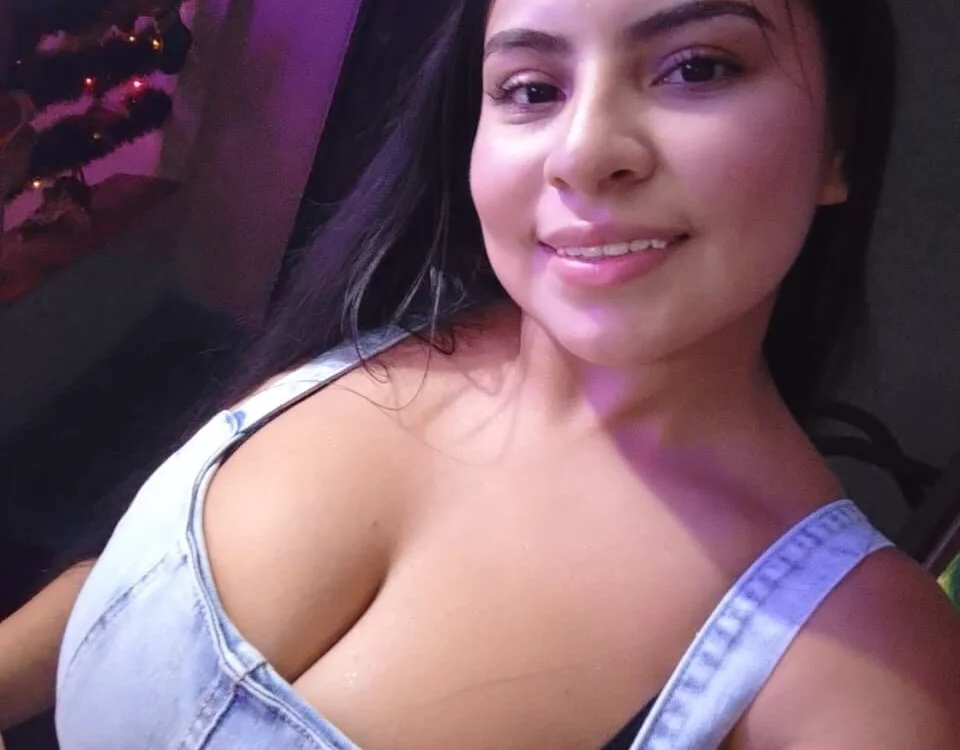 sharon_ormuri: офлайн-секс-чат