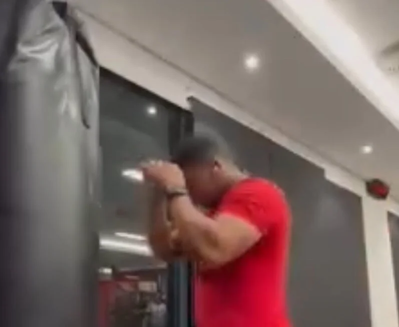 NaughtyAccountant Chat XXX offline