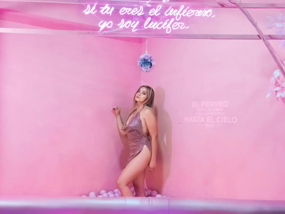 FoxxySweet Offline XXX-Chat