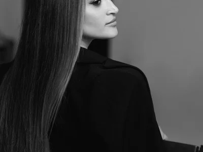 KiraLane_ - Girl 
