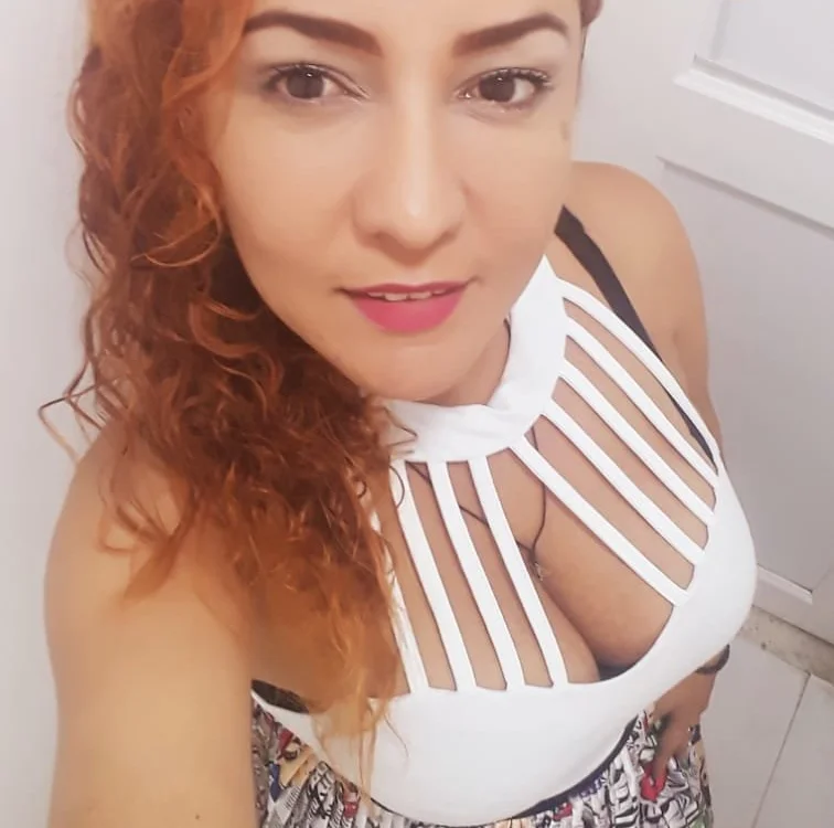 FranchescaSexy1's Offline XXX Chat