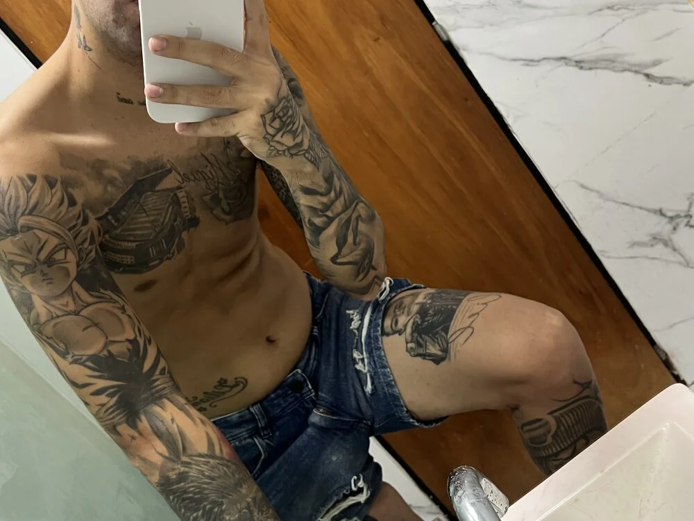 Offline XXX chat modela Leandrograna