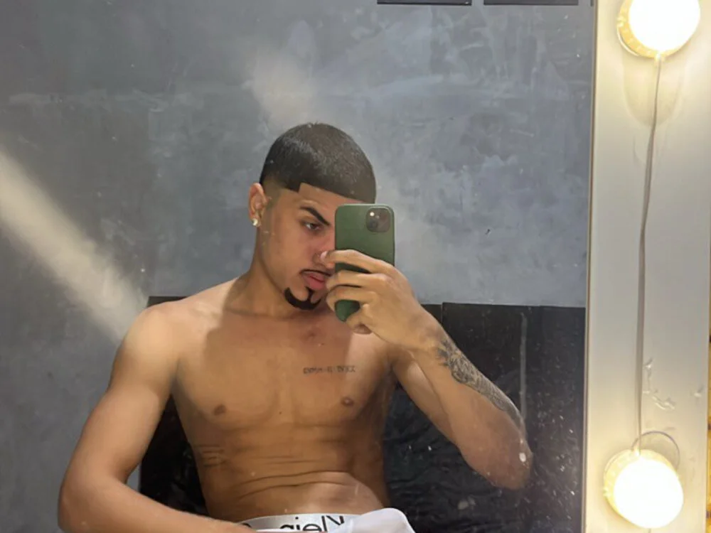 Lorranzin_0 offline XXX-chat