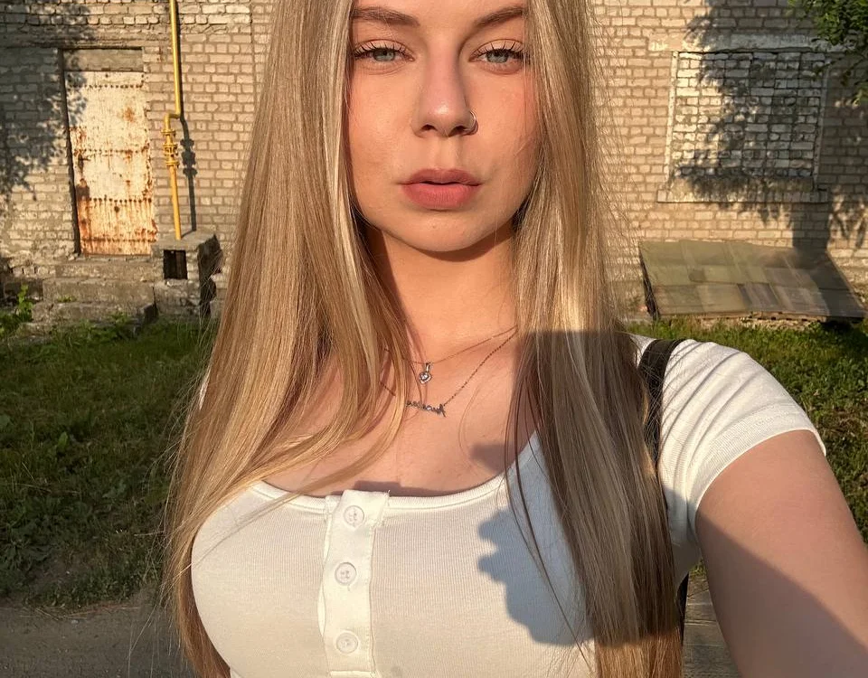 HoneysPiee – Offline XXX chat