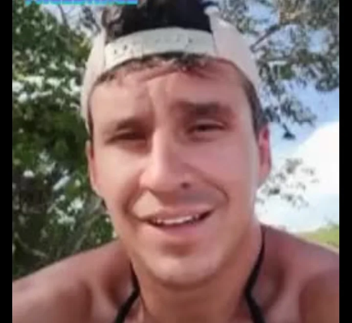 paulyshore699's Offline XXX Chat